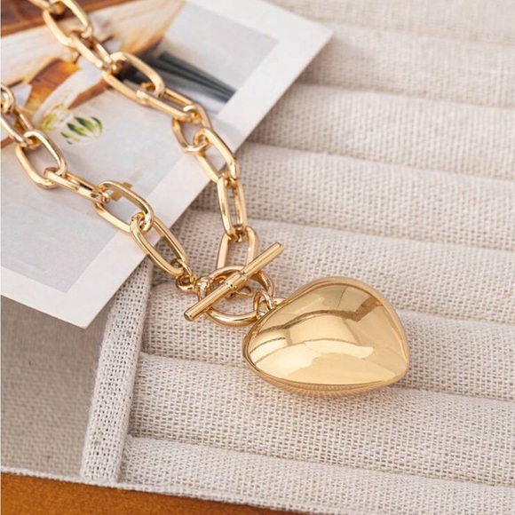 Chunky Chain OT Necklace With Large Smooth Surface Heart For Women - Picture 3 of 5